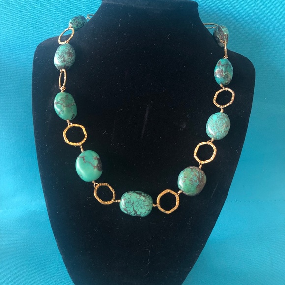 Faux Goldtone and Turquoise Necklace - Picture 1 of 2